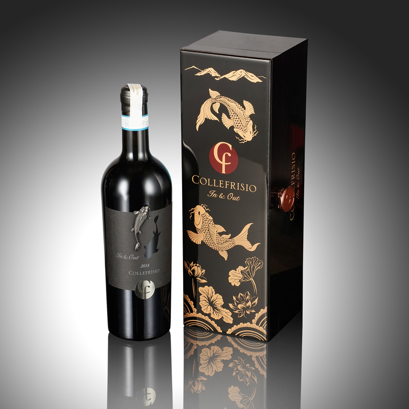 Rượu Vang Cá Chép Đen Collefrisio In & Out Limited Edition 